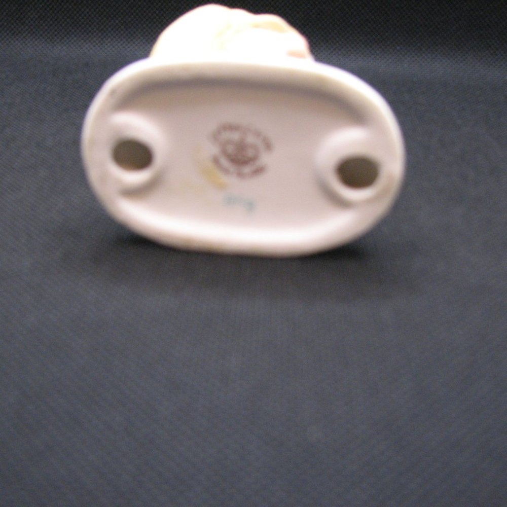 Lefton - Picture 4 of 4